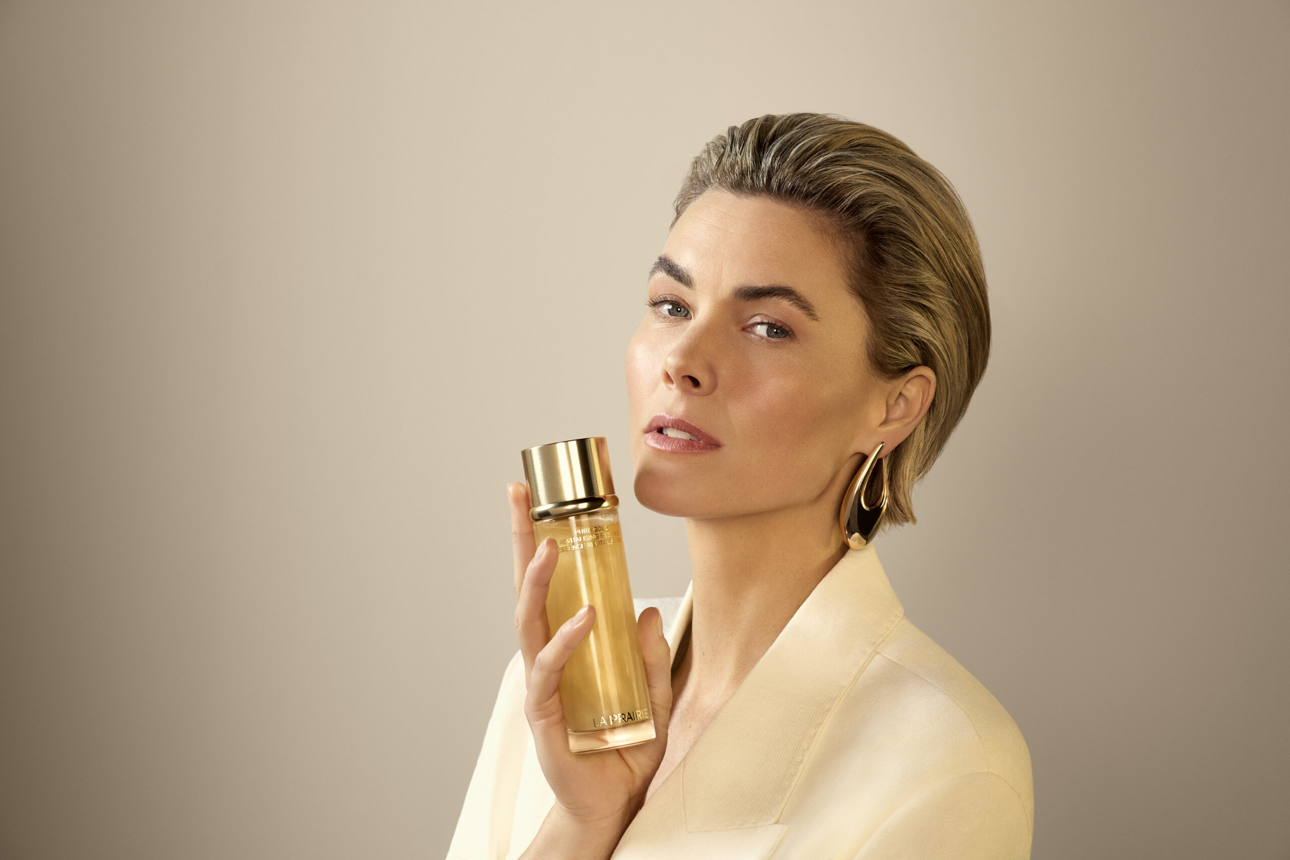 La Prairie, Pure Gold Revitalizing Essence