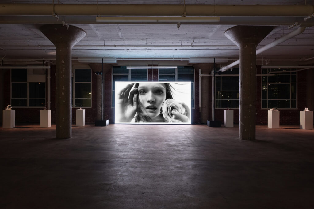 Scentsorium with picture of model