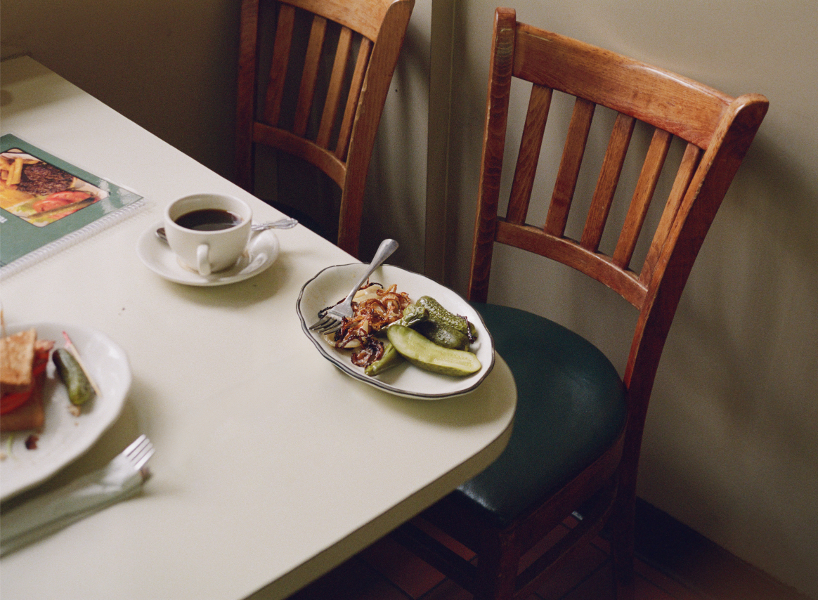 film-sophie-thatcher-her-private-hell-interview Sophie Thatcher breakfast order at Joe Jr. in New York