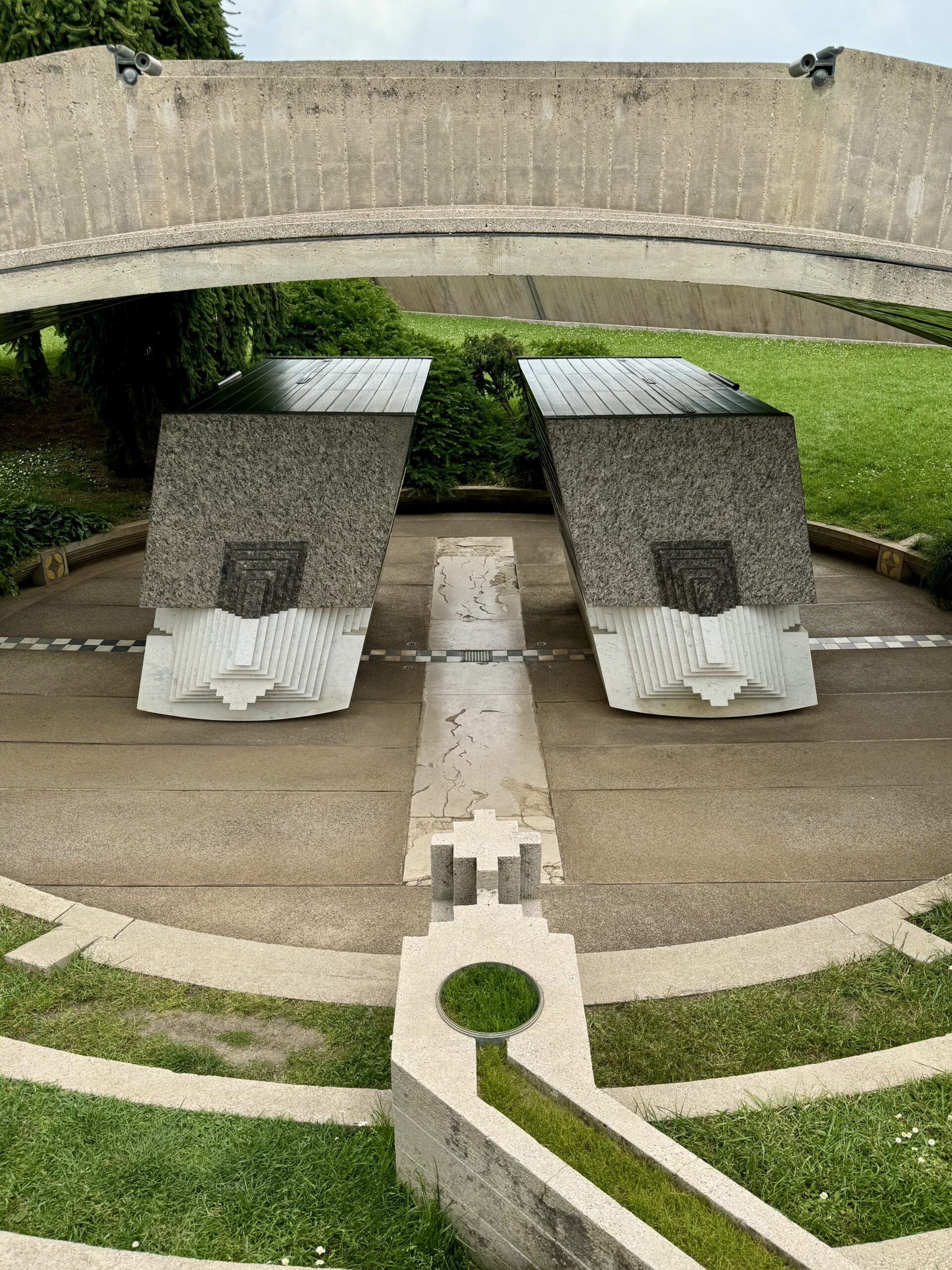 Sarcaphogi at Tomba Brion